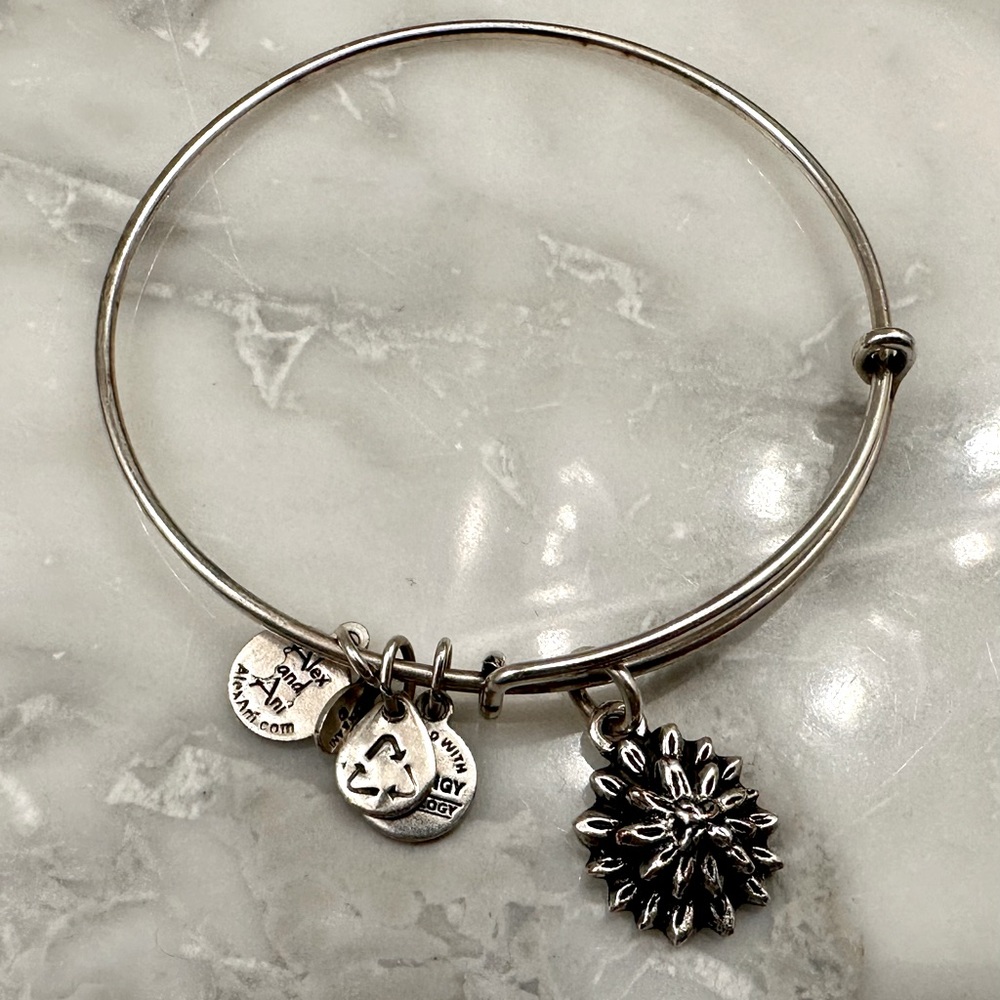 Alex & Ani Water Lily bracelet- silver